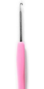 Clover 1044/F Pink Amour Crochet Hook, Size F, 3.75mm - Image 3
