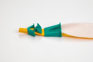 Clover Fabric Tube Maker - Image 9